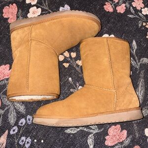 Koolaburra by UGG Chestnut boots